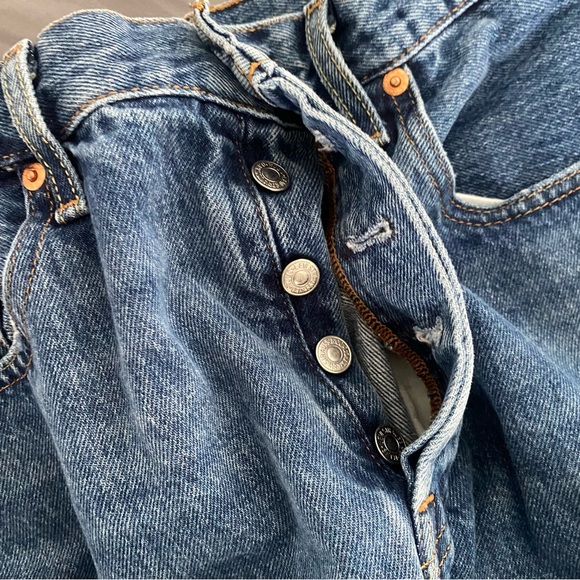 Levi’s 501 Original Fit Women’s Jeans - Picture 4 of 6